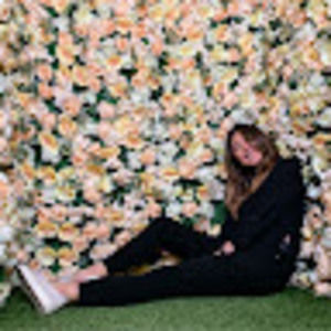 Meet your Posher, Elease